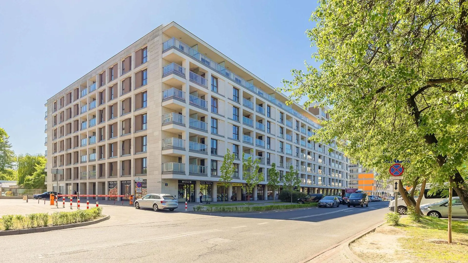 Stylish Apartment With Parking By Noclegi Renters Warsaw 0*,