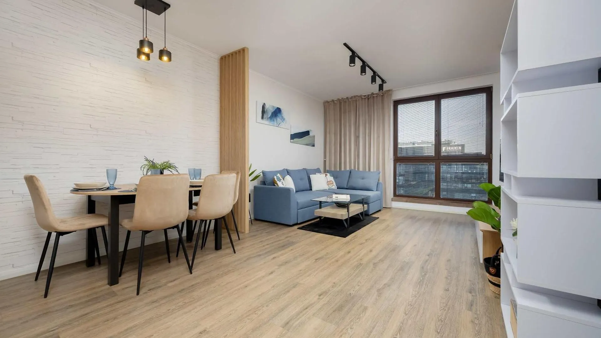 Stylish Apartment With Parking By Noclegi Renters Warsaw Poland