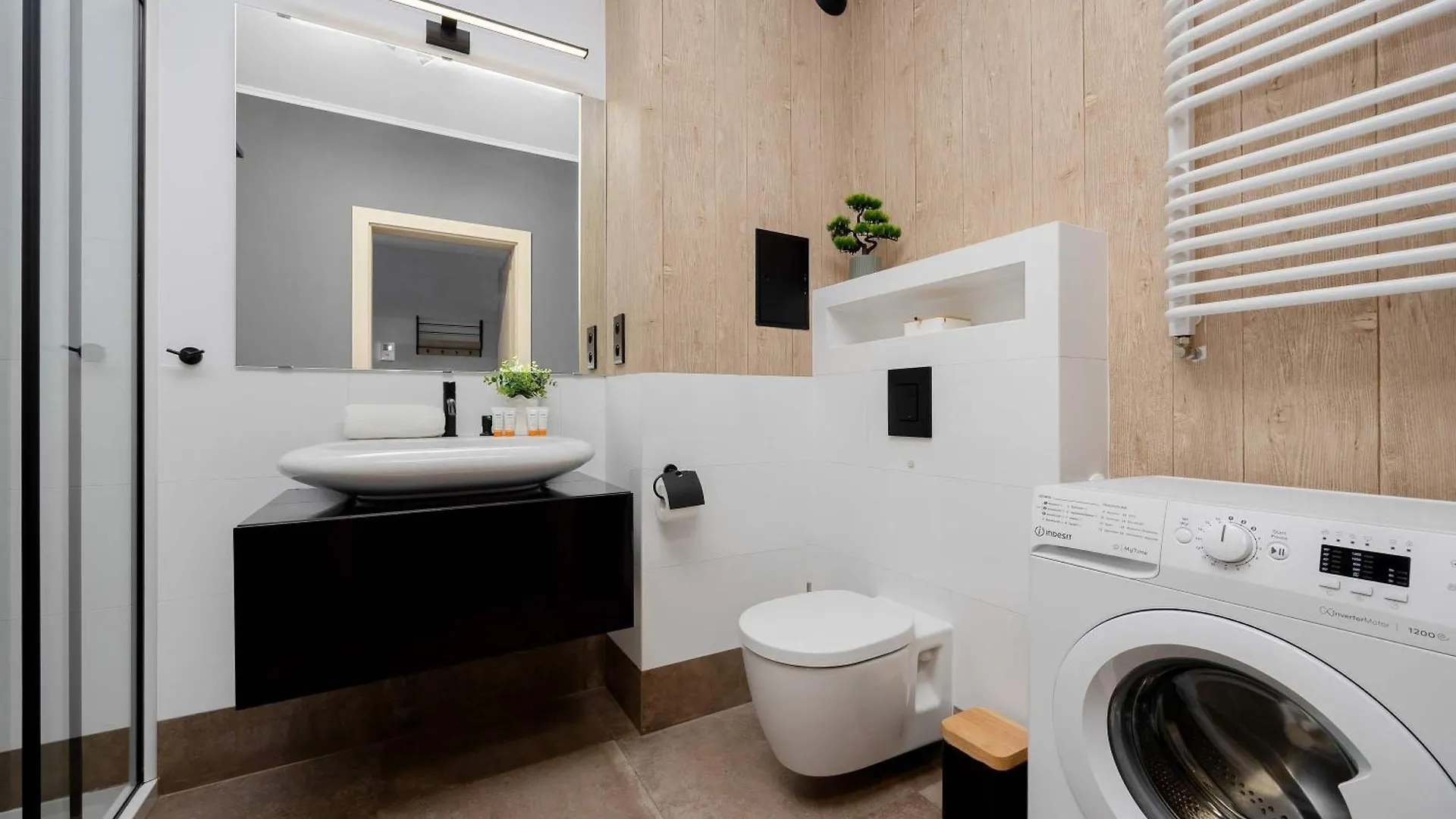 Stylish Apartment With Parking By Noclegi Renters Warsaw