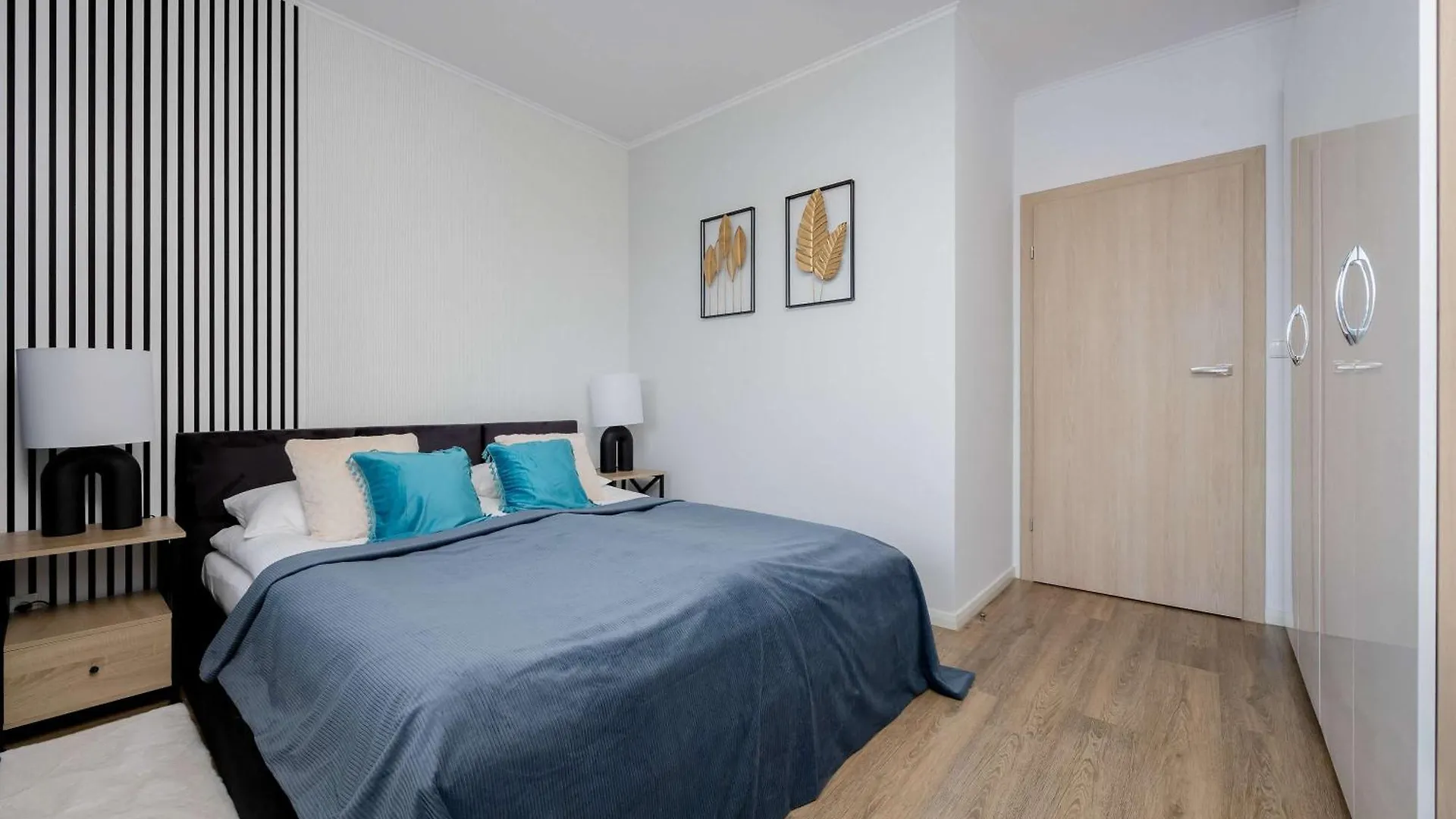 Stylish Apartment With Parking By Noclegi Renters Warsaw